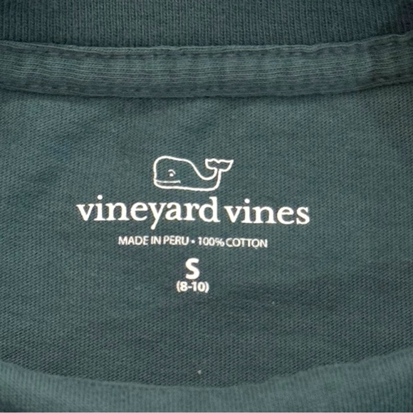 Vineyard Vines Youth S (8-10) Holiday Dog Sled Long Sleeve Pocket Christmas Tee - Picture 5 of 6